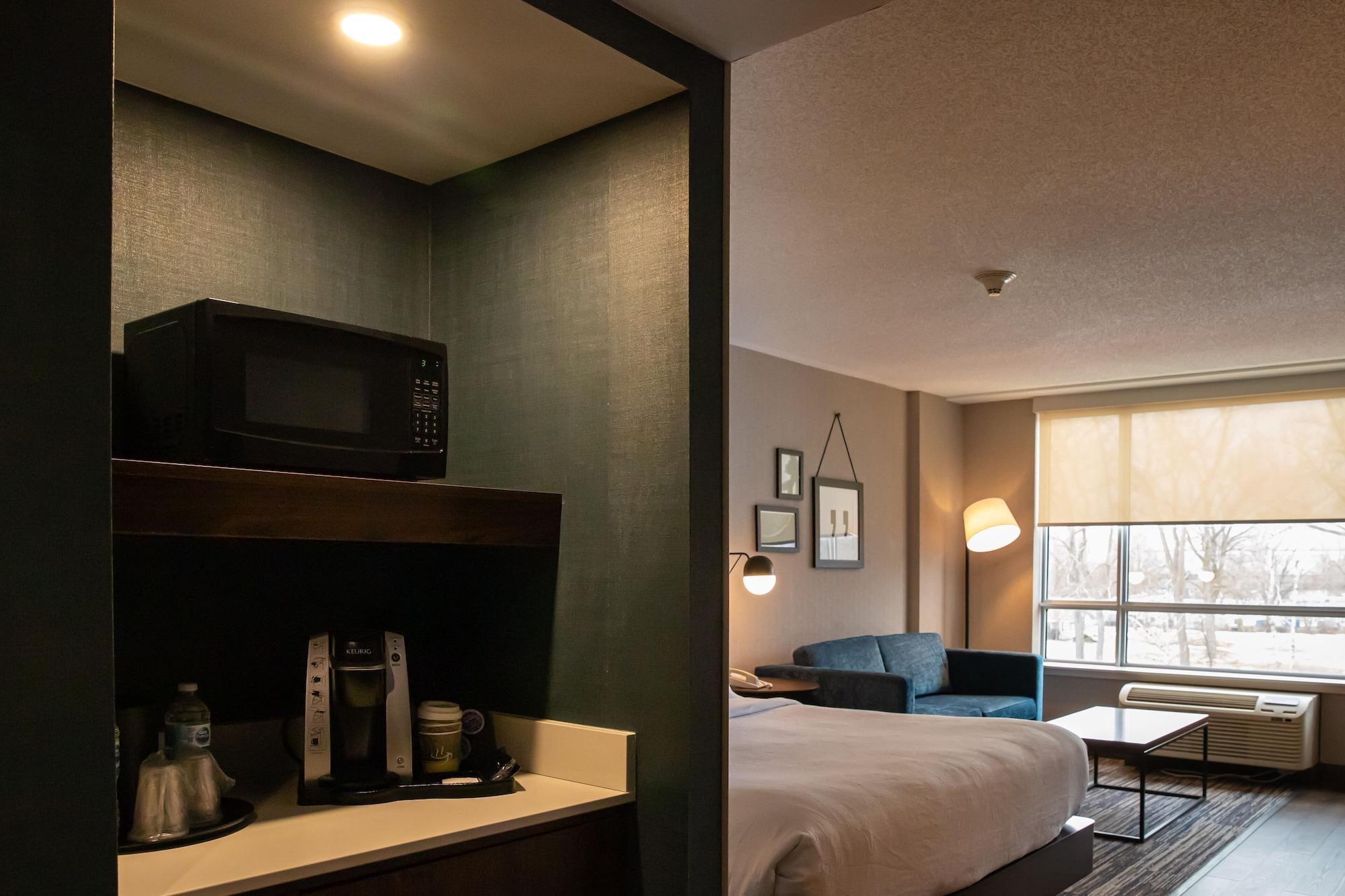 Four Points By Sheraton Point Edward Sarnia Exterior photo